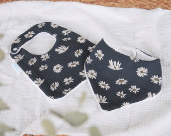 Organic baby bibs - bib bandana and meal - double gauze flowers, bamboo sponge - GOTS and OEKO-TEX - birth gift