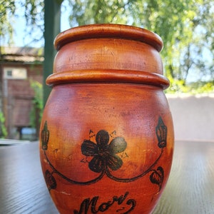 1943 wooden Easter jar with lid, hand made, hand painted, made is Norway, 5 2/4&#39;&#39;