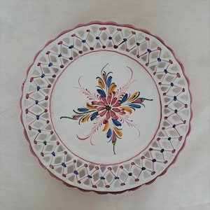 Vintage Portugal Openwork Decorative Plate, signed, hand painted, 9&#39;&#39;