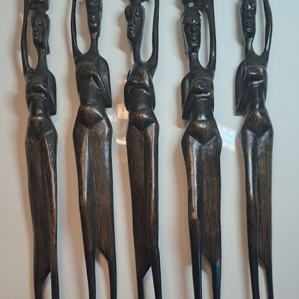 5 Vintage afrikanische Hand geschnitzte hölzerne Frauen Tribal Figuren aus Gambia 22-24 ''