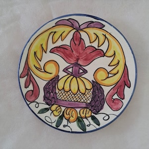 Vintage Small  Spanish Wall Hanging Decorative Plate, signed, hand printed, 5.5&#39;&#39;