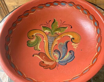 ノルウェー製のヴィンテージ木製ローズマリング手描き装飾ボウル