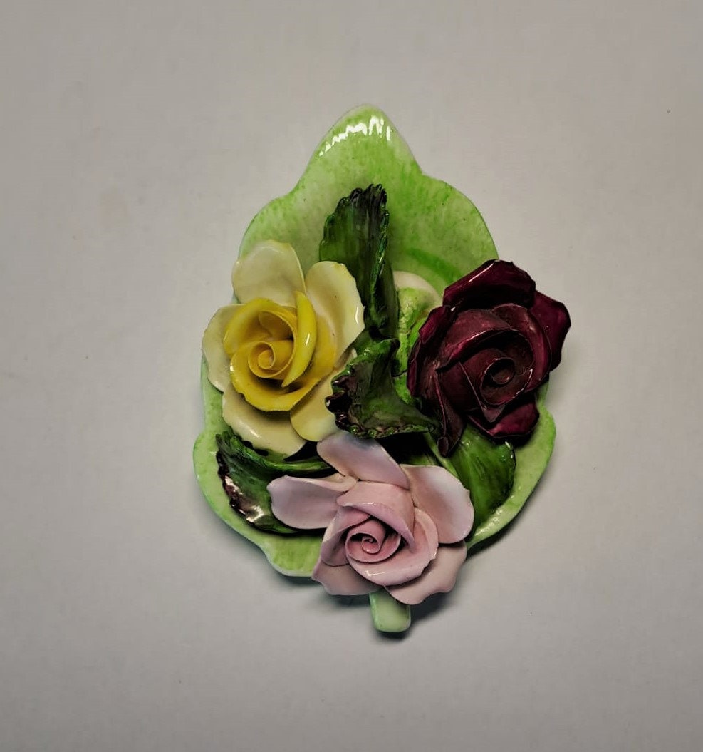 【Ribuさま】vintage flower tile ❀ 野に咲くお花の 陶板 vintage flower tile ❀ * 野に咲くお花の 陶板