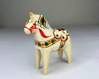 Vintage 8 cm White Dala Horse | Hand-Painted Swedish Folk Art | Traditional Wooden Varnished Horse