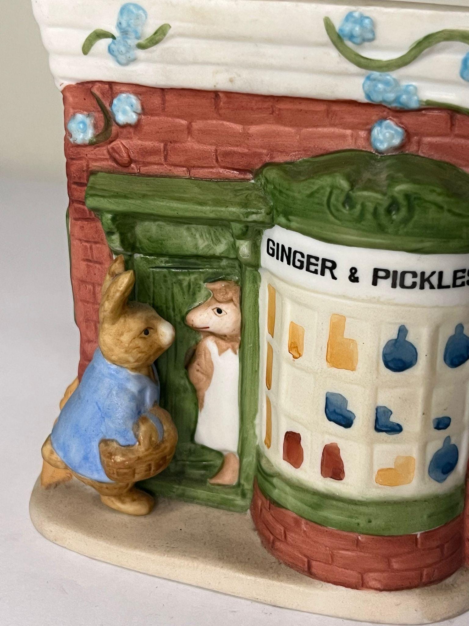 ピクルス　ピーターラビット　フィギュリン ヴィンテージ ピーターラビット「ジンジャー＆ピクルス」フィギュア