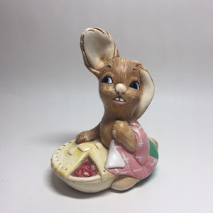 Vintage Pendelfin “Pie Face” Bunny Figurine - Hand-Painted Easter Decor
