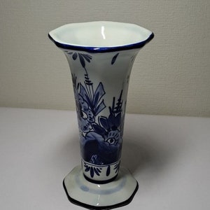 Vintage Small White Blue Delfts Blauw Vase, Floral pattern 6"