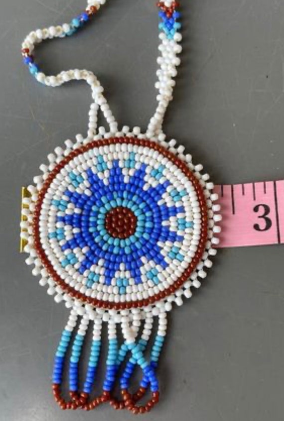 Native American beaded medallion - image 2