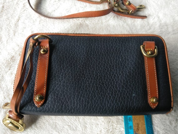 rare find vintage Dooney and Bourke fanny pack - Gem