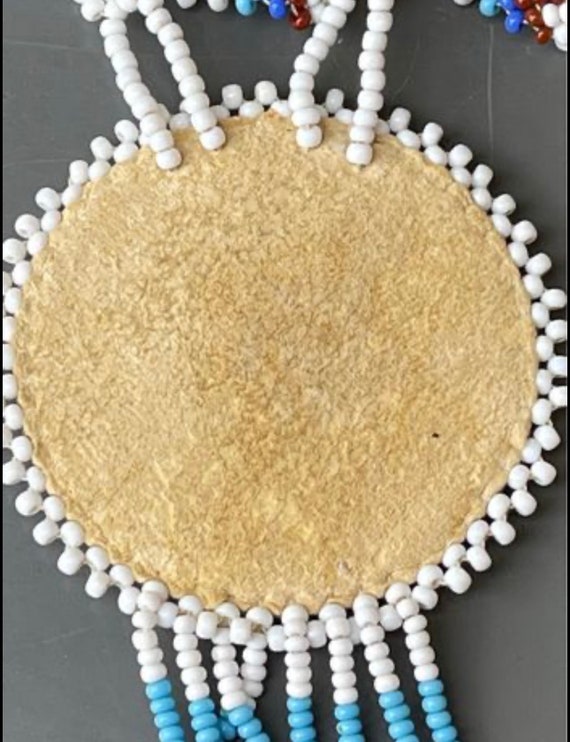 Native American beaded medallion - image 8