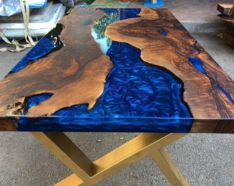 Mesa de epoxi Blue River de nogal oscuro hecha a medida - Mesa de comedor - Patas doradas - Cocina - Mesa de centro - Mesa de oficina - Borde vivo - Azul marino - %100 HECHO A MANO