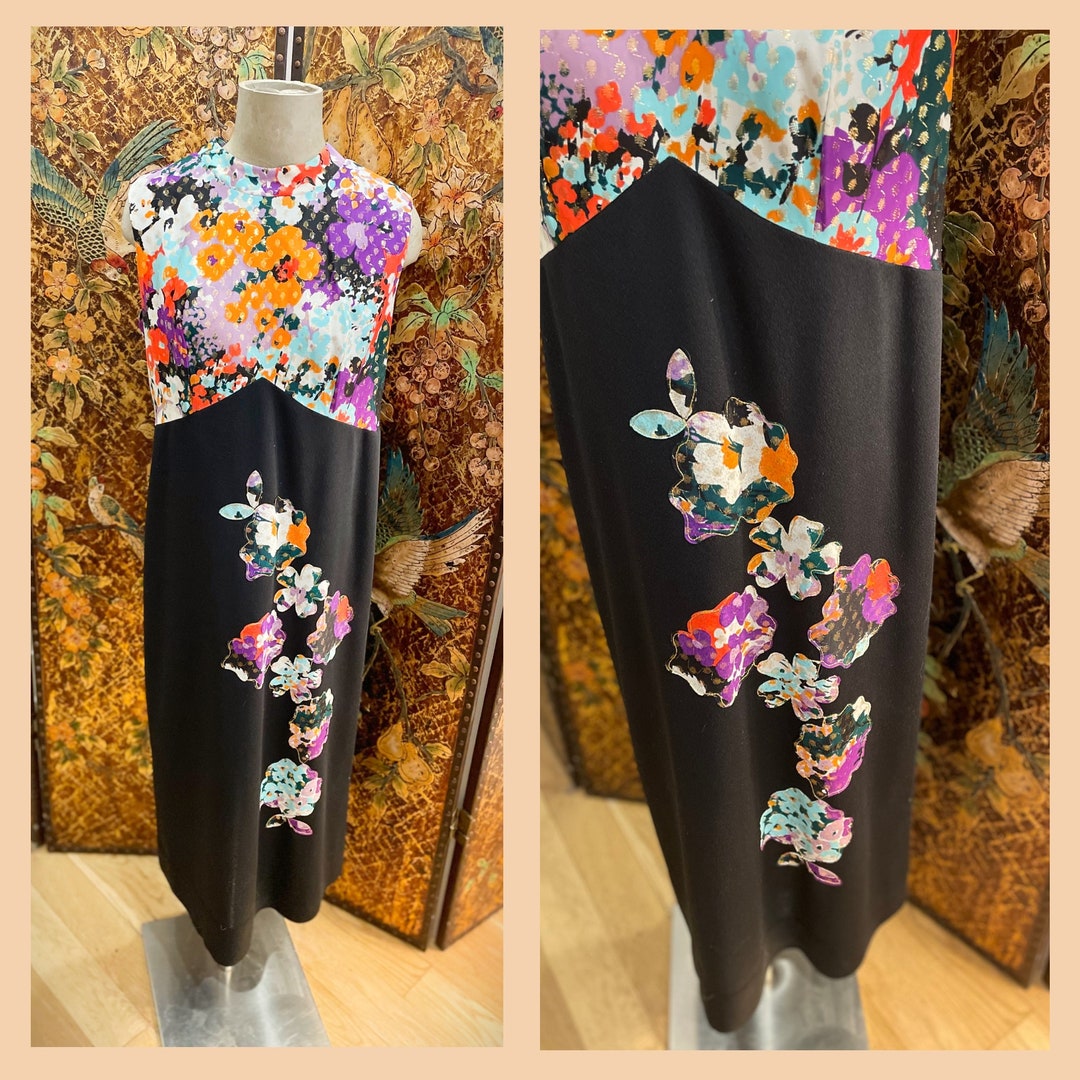 pearl evening dress Muslim Elegant Crystal Pearls Dresses With Long Sleeve LA72478 Black and White Tailored plunging v neck dress Color:BLACK (cotton)