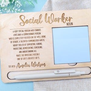 Social Worker Notepad Holder,Custom Sticky Notes Holder for Social Workers,Unique Office Gift,Social Worker Graduation Gift,Desk Organizer