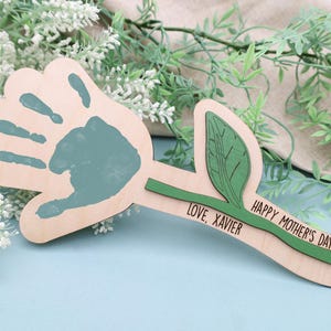 Custom Mother’s Day Handprint Flower Sign, DIY First Mother&#39;s Day Handprint Sign, Custom Gift for Mom with Child’s Print, Gift Ideas For Mom