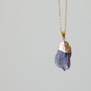 Raw Amethyst Crystal Necklace February Birthstone Purple Gemstone Jewelry Charm Gold Chain Necklace Gift for Her