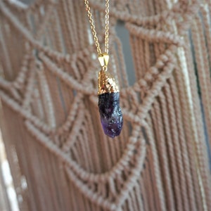 Raw Amethyst Crystal Necklace, February Birthstone Necklace with Real Amethyst Healing Crystal, Aquarius Pisces Zodiac Crystal