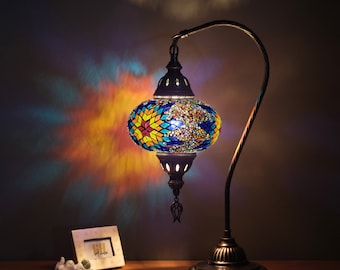 Lampe turque, Lampe de bureau marocaine en mosaïque, Conception d'éclairage de table authentique, Décoration d'intérieur turque, Éclairage traditionnel de la Turquie, Lanterne Istanbul