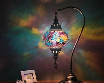 Stehende türkische Mosaiklampe, lesende marokkanische Schreibtischlampe, authentisches Tischbeleuchtungsdesign, traditionelle türkische Beleuchtung, Türkei-Laterne