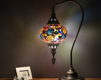 10 Variationen türkische Lampe, Mosaik marokkanische Schreibtischlampe, authentische Tischbeleuchtung Design, türkische Wohnkultur, traditionelle Beleuchtung in Istanbul,