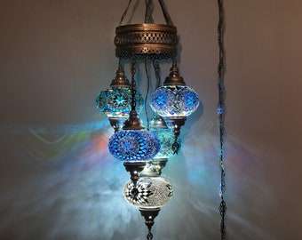 Suspension turque, lampe suspendue à 5 globes, lustre turc, éclairage turc, globe de 7 pouces, éclairage de plafond, lanterne turque