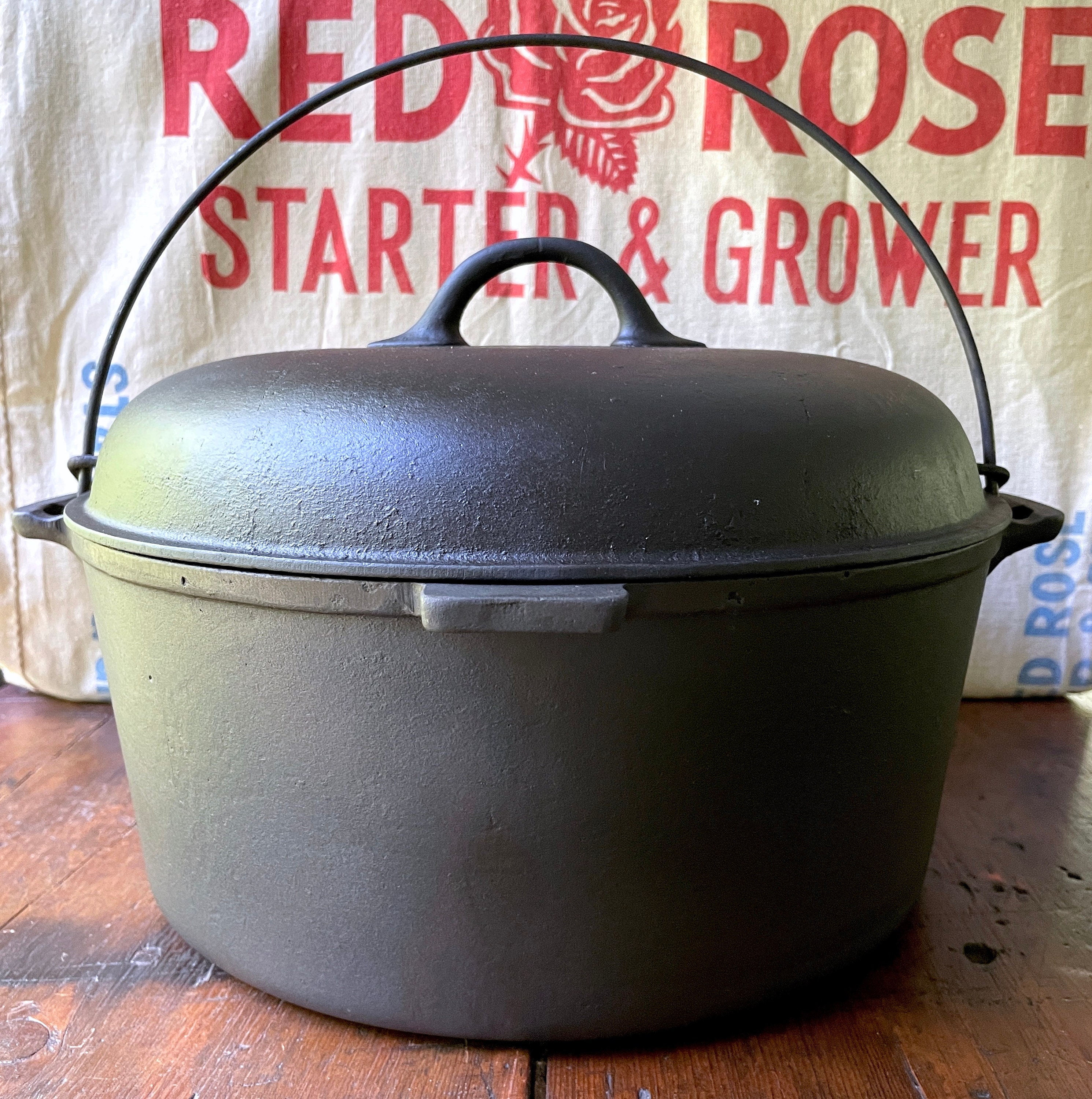 Vintage Cast Iron Dutch Oven Pot With Lid Unmarked 