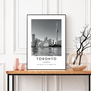 Toronto Canada Wall Art Printable, Instant Download Toronto Minimalist Wall Art, CN Tower Canada Monochrome Print, Toronto Cityscape Print