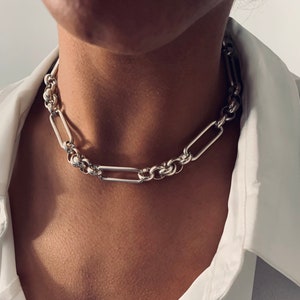 Chunky choker necklace, statement silver choker, twisted round link chain collar , punk day collar, link chain collar,trendy toggle necklace