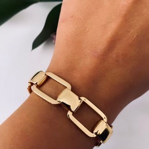 statement gold bracelet, toggle bracelet, huge rectangle Link chain bracelet, gold chunky bracelet, trendy women bracelet, vintage bracelet.