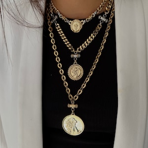 Lion necklace, Coin collar, toggle clasp necklace, chunky links necklace, gold and silver vintage jewelry , statement set necklace.