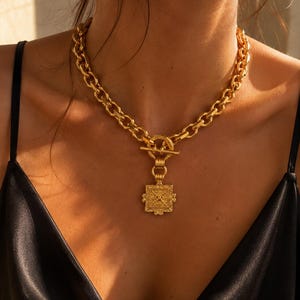 Gold Knebel Anhänger Halskette, klobige Goldkette, Statement Kette Halskette, quadratische Medaillon Halskette, Geschenk für sie