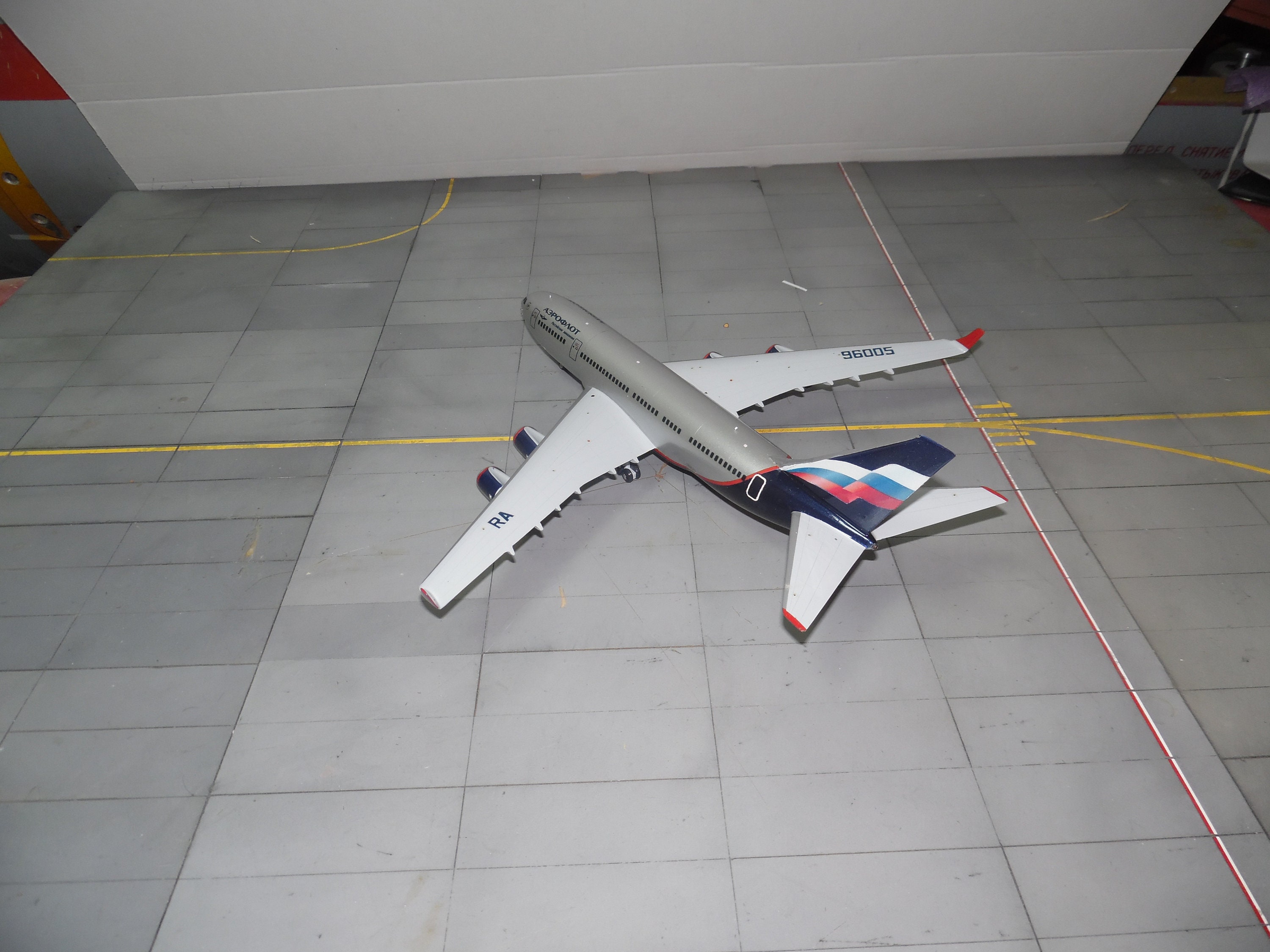 Ilyushin Il-96-300 1-200 Scale. Variable Liveries. Best