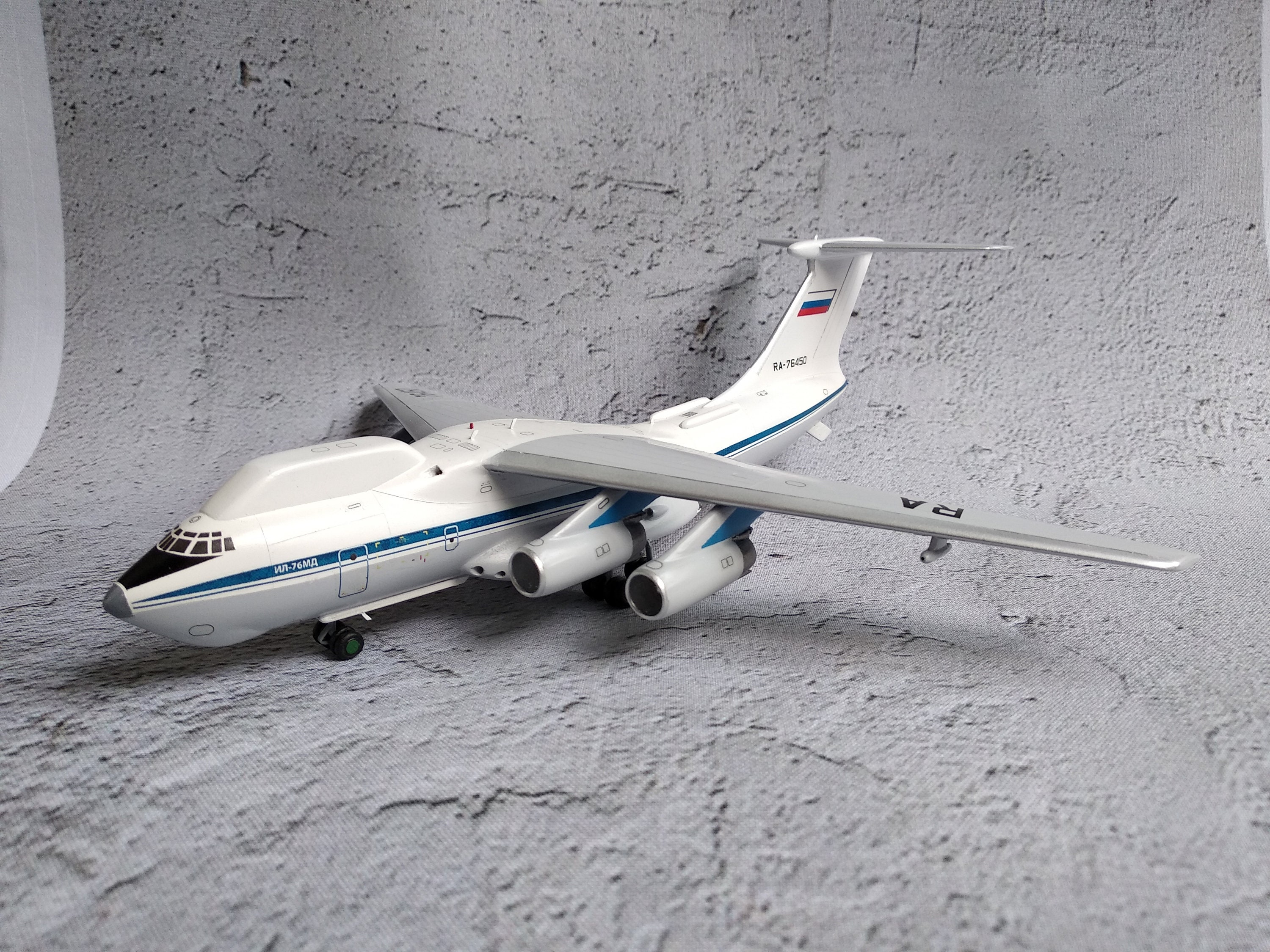 Model of Il-82. Airborne Command Post/communications Relay