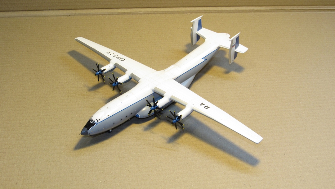 アントノフ An-22「アンテイ」モデル：1/200スケール、スクラッチ
