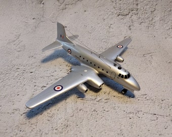 Modelo Avro Ashton MK3 artesanal: avión de madera a escala 1/200