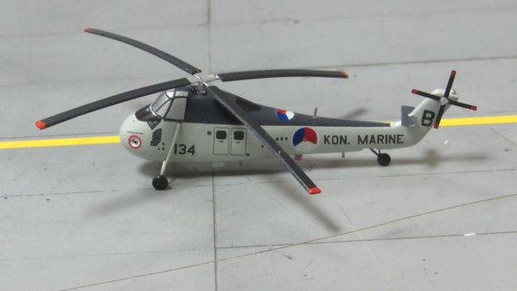 1スケールのシコルスキーS58のモデル。ヘリコプターコレクションに