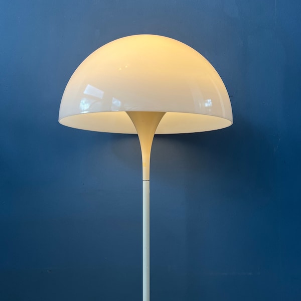 Louis Poulsen Panthella Floor Lamp by Verner Panton / Mid Century Space Age Mushroom Lamp