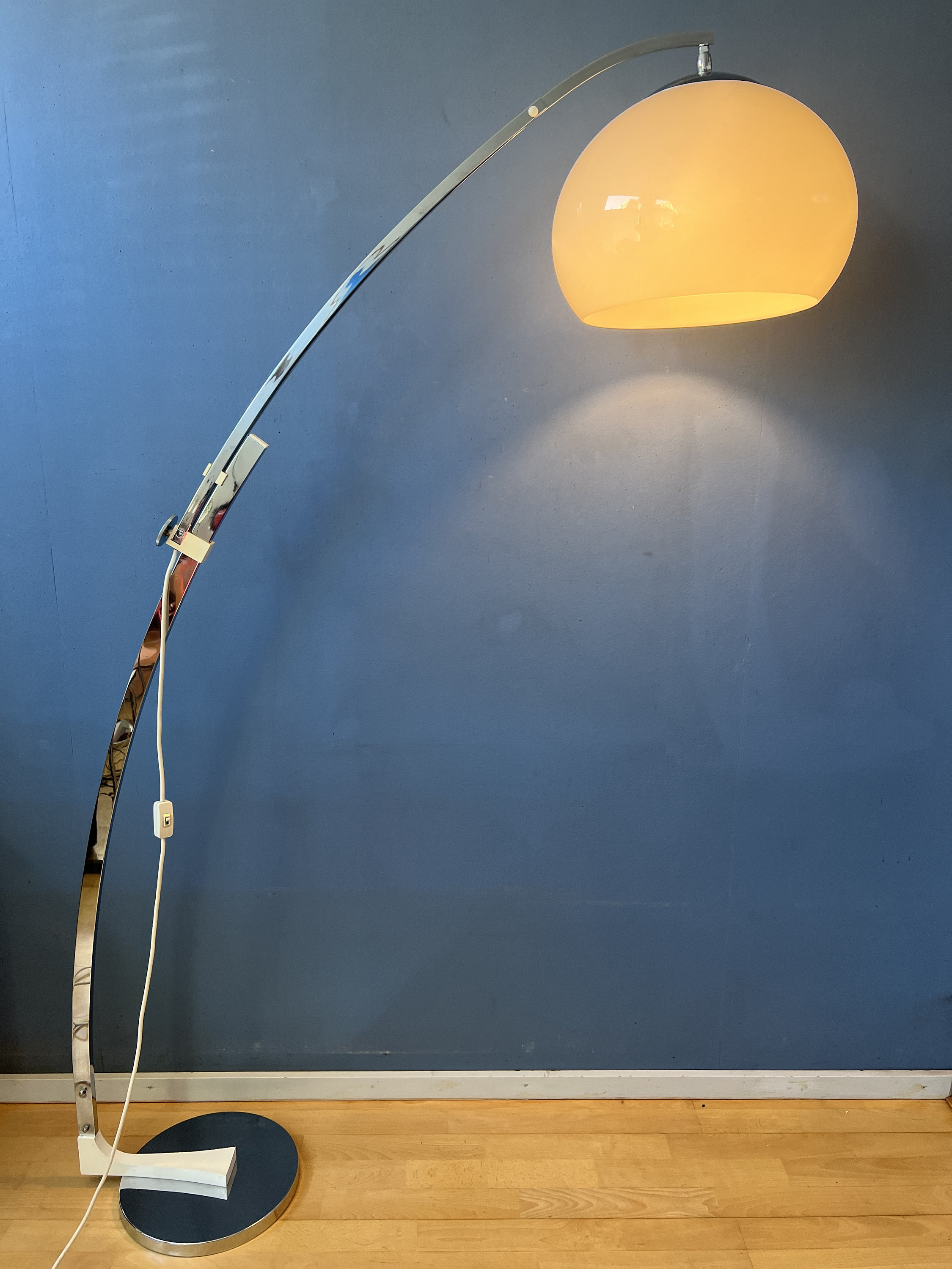 Retro arc 2024 floor lamp