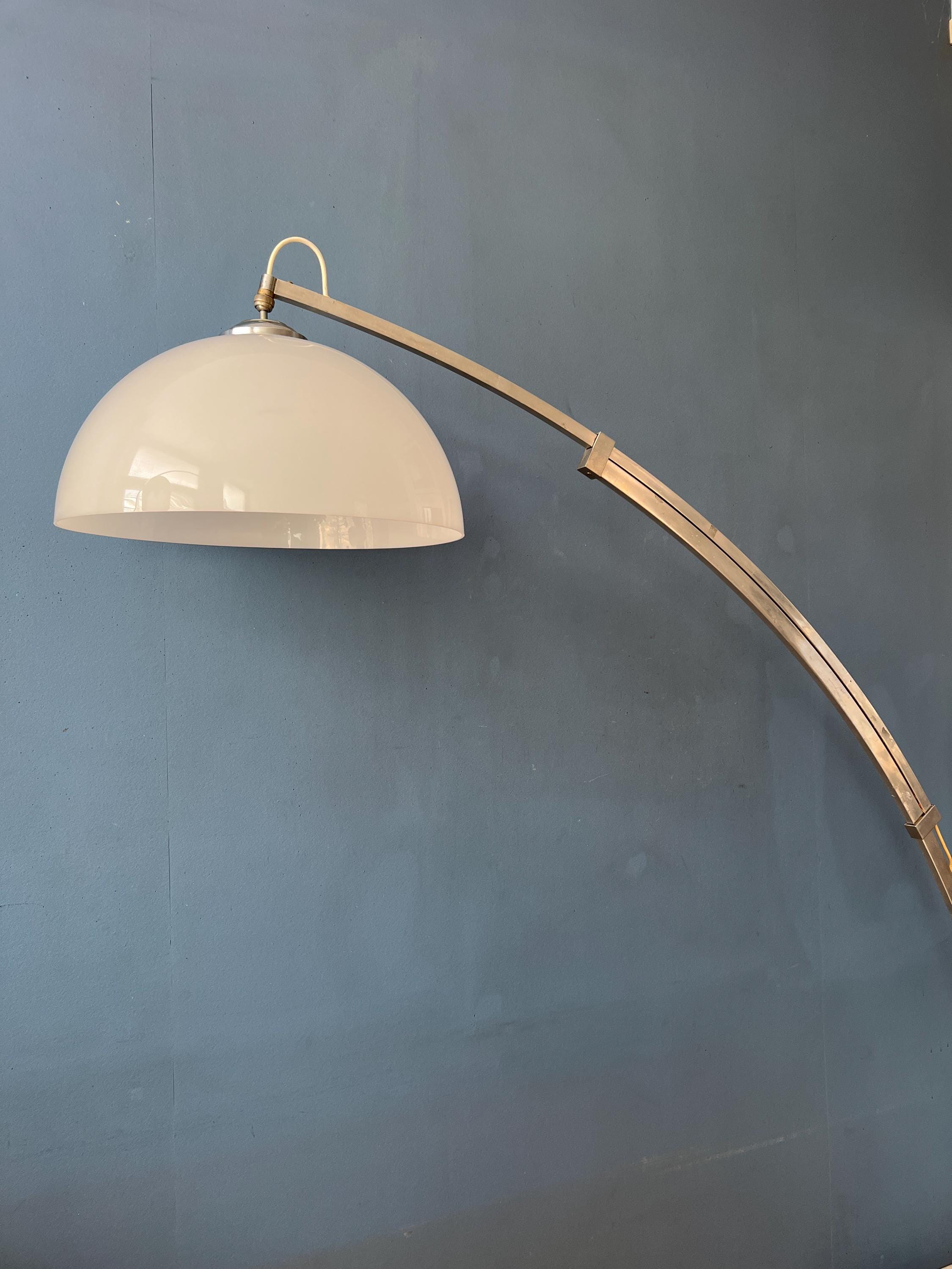 グッツィーニ風ヴィンテージ・スペースエイジ・アーク・フロアランプ