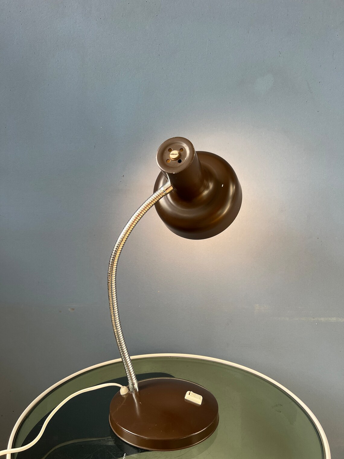 Vintage Flexible Arm Brown Space Age Table Lamp, foto 1 di 5