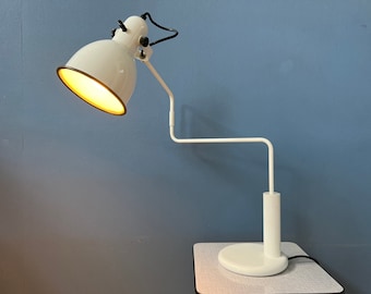 Lampe de table Anvia Elbow par Hoogervorst - Lampe de bureau blanche à bras oscillant - Lampe de bureau du milieu du siècle