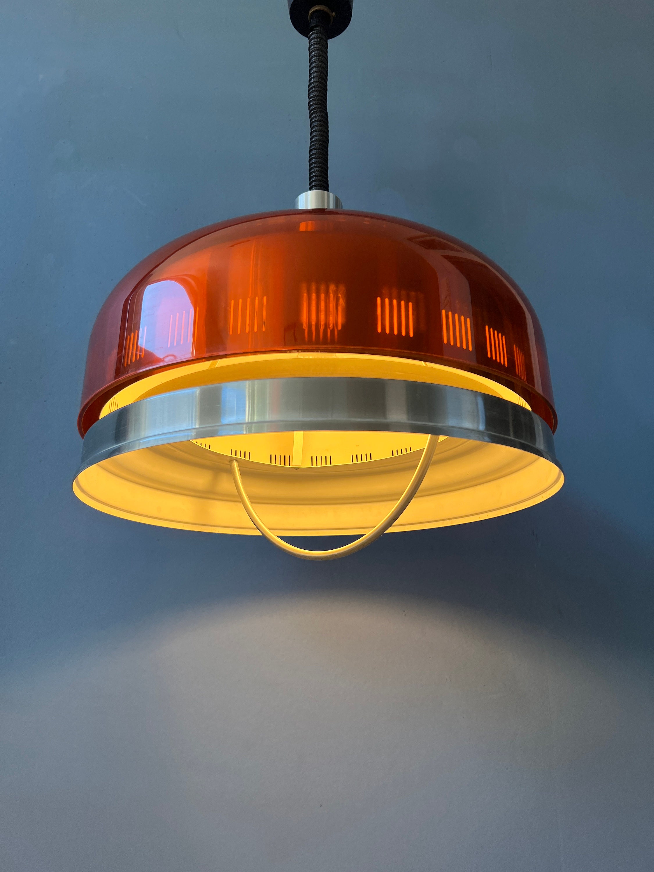オレンジ色の透明な宇宙時代のUFOペンダントランプ - Etsy 日本