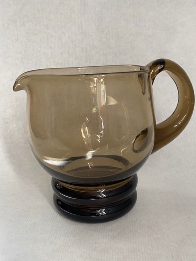 Carafe en Verre Fumé Des Années 60