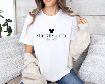 Mickey & Co Shirt, Mickey und Co. Est. 1928 Shirt, Unisex Shirt, Rundhals Shirt, Disney Shirts, Disney Trip Shirt, Disneyland Shirt, Mickey Tee