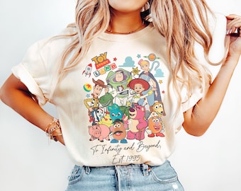 トイ・ストーリーランドTシャツ、ディズニー・ピクサーTシャツ、ディズニーランドお揃いTシャツ、ディズニー・ウッディ・ジェシー・バズ・ライトイヤーTシャツ、ユーヴ・ゴット・ア・フレンド・イン・ミーTシャツ