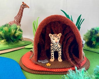 An extra-large cave on two mats - stable and creative in play - climbing plants, forest cave made of felt