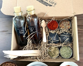 Thespicegift-Impress them Spice Set-2 Organic Virgin Olive Oil-Infused Olive Oil Gift Set-with 6 Seasoning Spices-Spice Box