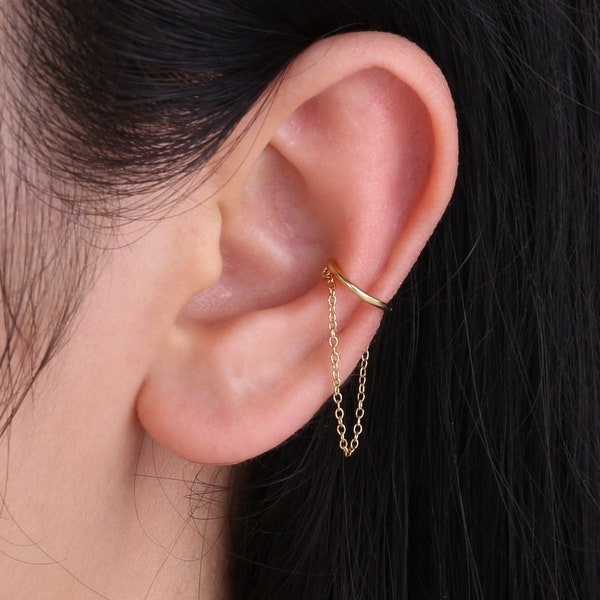 Sterling silver ear cuff no piercing-simple band ear cuff with chain-fake conch piercing small gold ear cuff- gold chain earring-dainty hoop