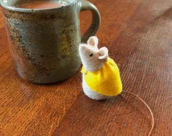 Little handmade felt mouse.