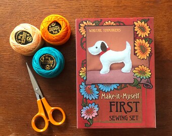 Make-it-myself sewing kit, First sewing set. Little white Puppy dog. Suitable for age 4 and up. Pre punched holes for easy sewing. Craft.