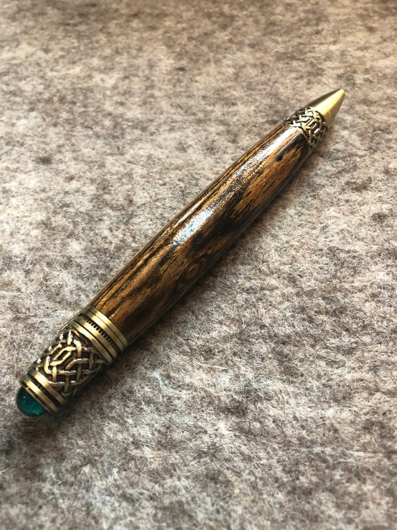 Celtic Wood Pen - Wood Penmakers